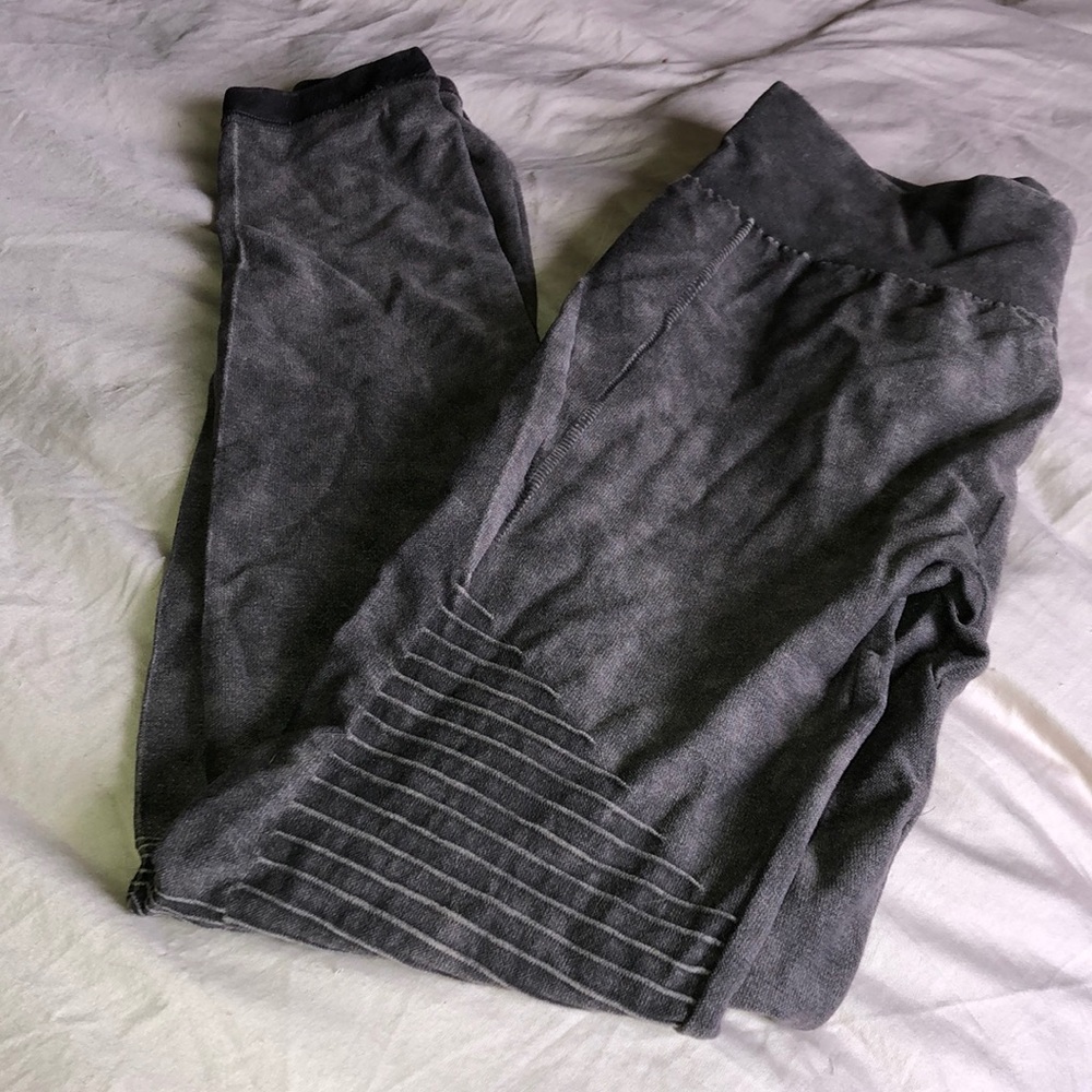 Buckle Moto Legging
